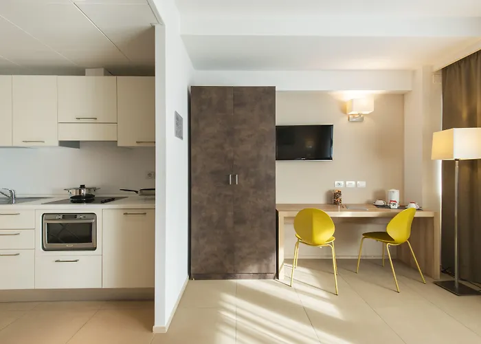 Hotel Dimorae Rooms And Suites - Apartments